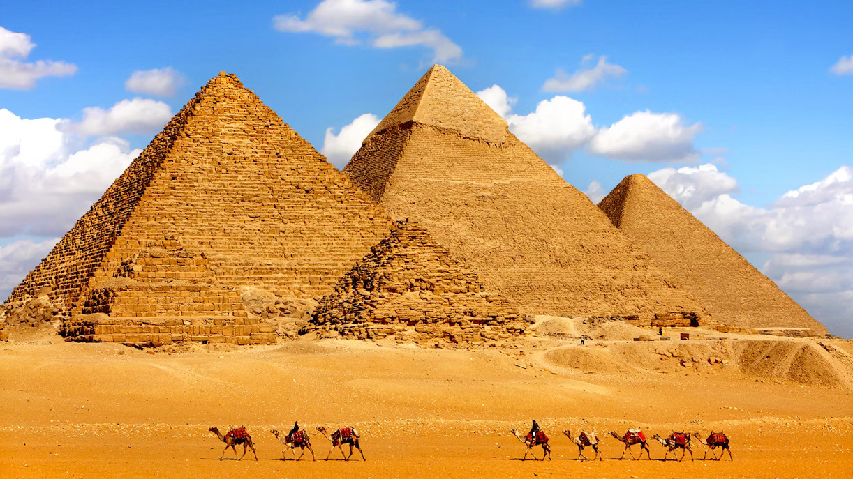 Cairo Short Break: Pyramids & Museum (4 Days)